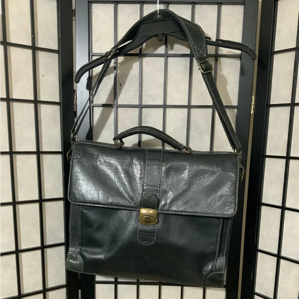 Vintage WILSON Genuine Leather Men’s Briefcase In Black.